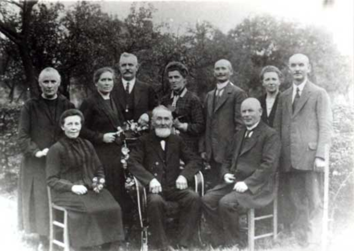 Familie Anton Schäpers gt. Fischer